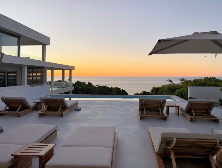 To Let 8 Bedroom Property for Rent in Bakoven Western Cape